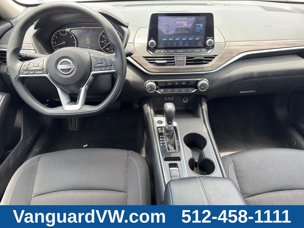 2025 Nissan Altima SV - Photo 24