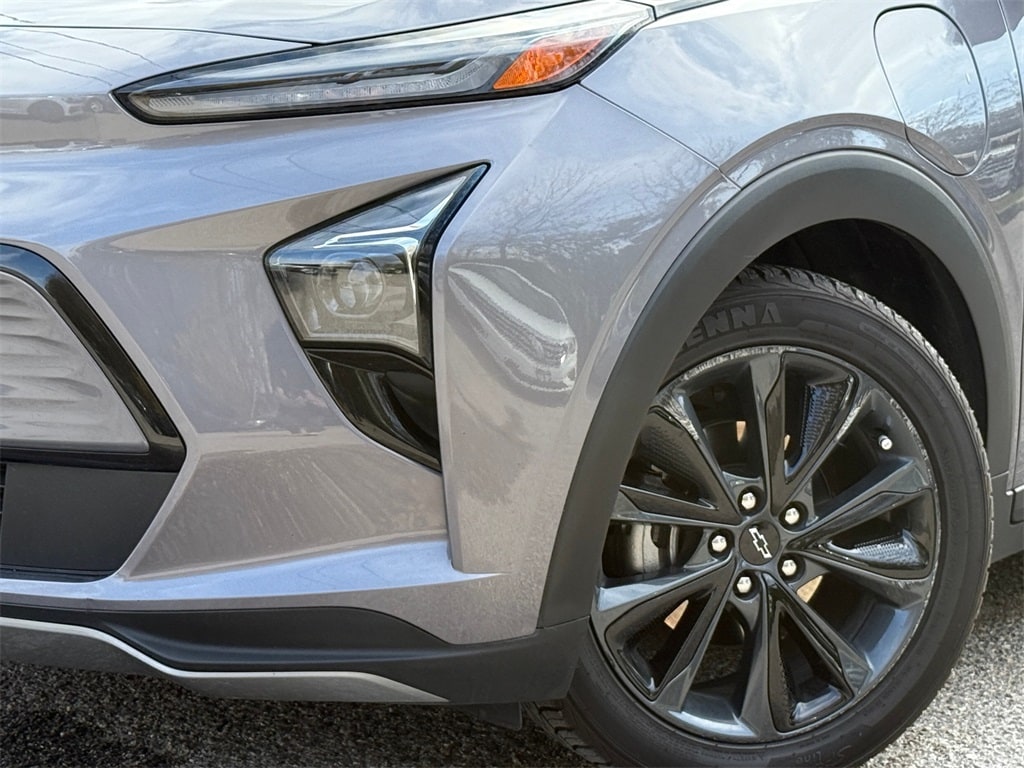 Used 2022 Chevrolet Bolt EUV Premier with VIN 1G1FZ6S00N4104089 for sale in Austin, TX