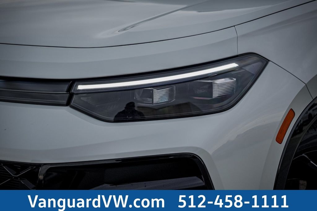 New 2026 Volkswagen Tiguan SE R-Line Black SUV