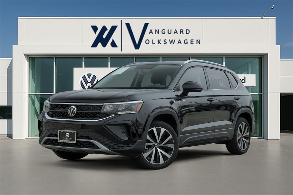 2022 Volkswagen Taos SE's photo