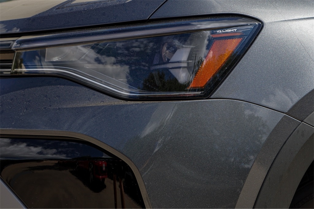 New 2025 Volkswagen Taos 1.5T SE SUV