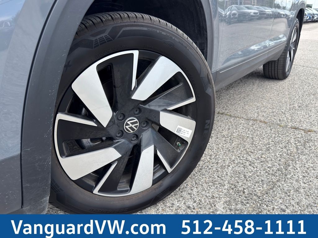 New 2026 Volkswagen Atlas Cross Sport 2.0T SE w/Technology SUV