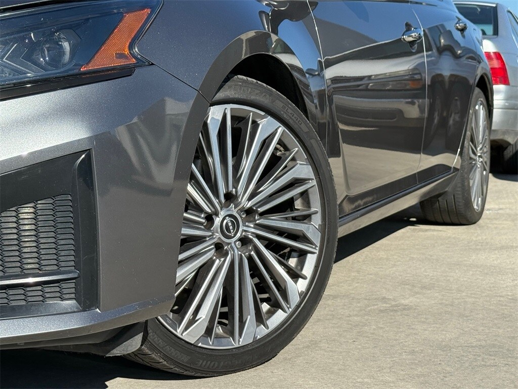 Used 2023 Nissan Altima 2.5 SL Sedan