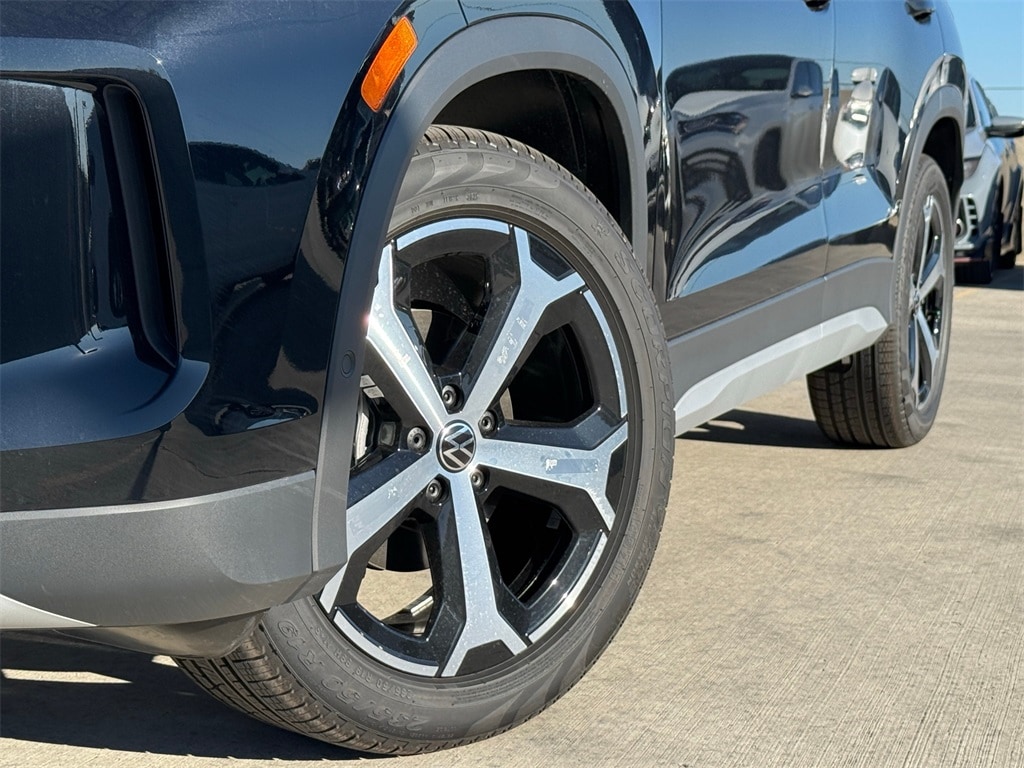 New 2026 Volkswagen Tiguan 2.0T SE SUV