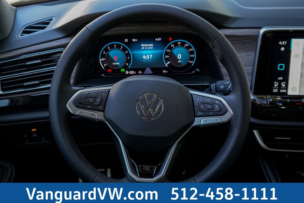 2025 Volkswagen Atlas SEL Premium R-Line - Photo 49
