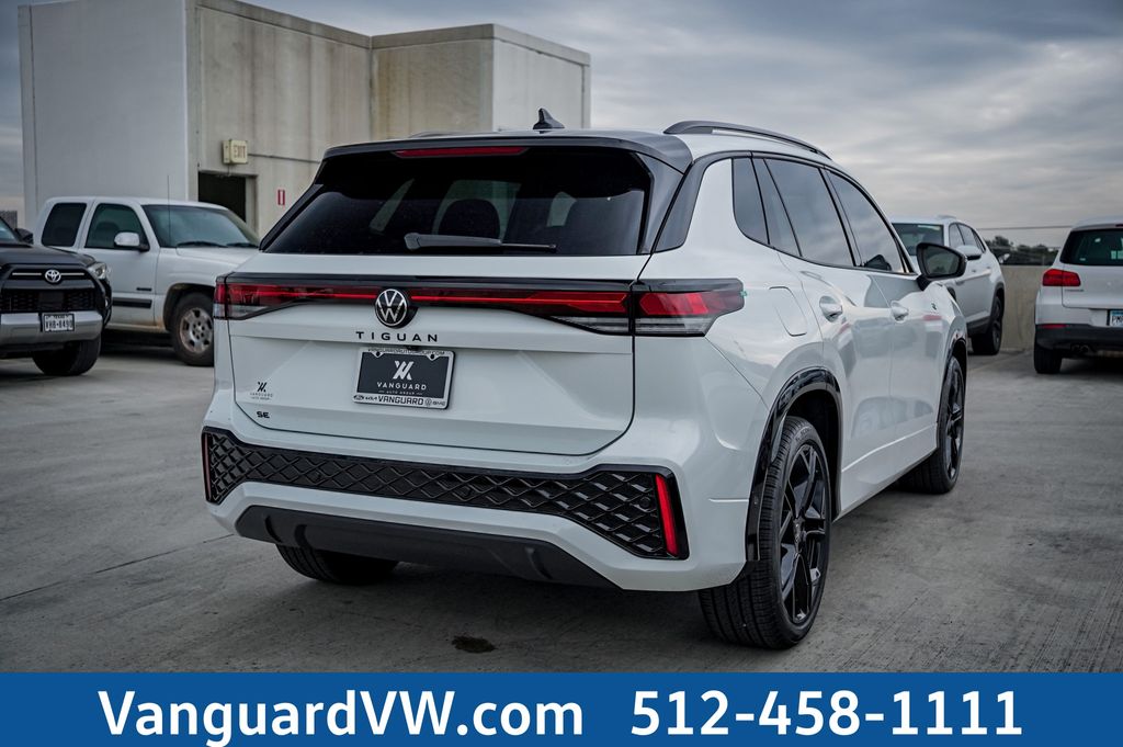 2026 Volkswagen Tiguan SE R-LINE BLACK - Photo 9