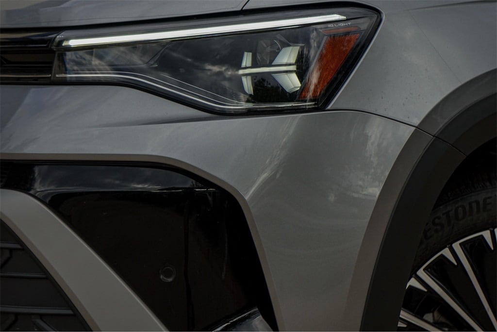 New 2025 Volkswagen Taos 1.5T SE SUV