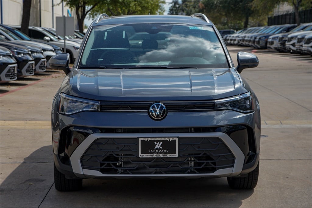 New 2025 Volkswagen Taos 1.5T SE SUV