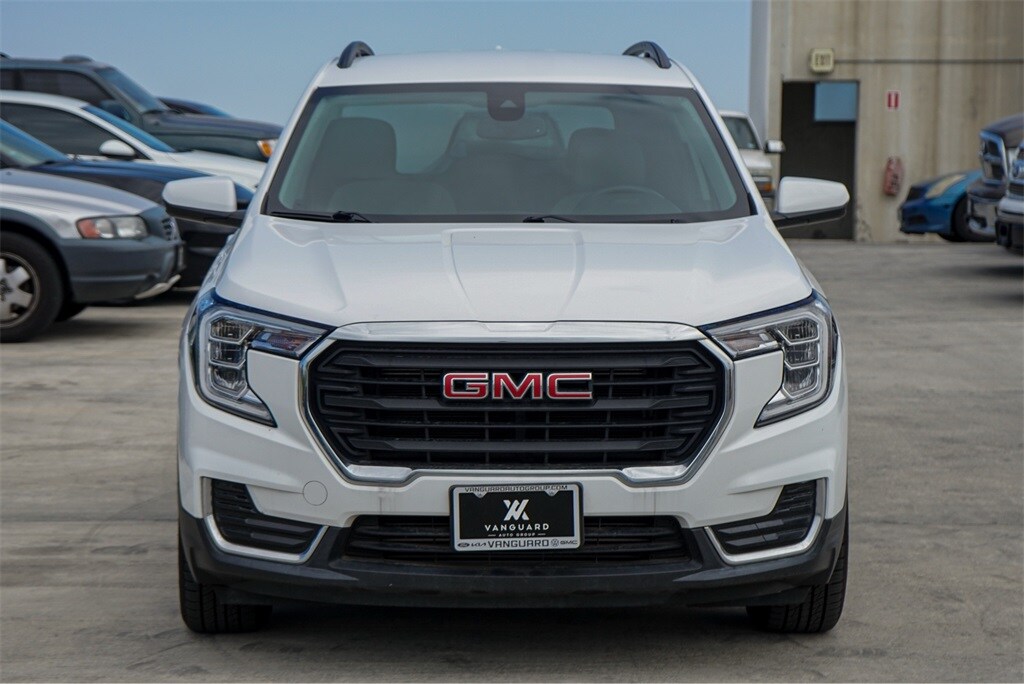 2023 Gmc Terrain SLE photo 3