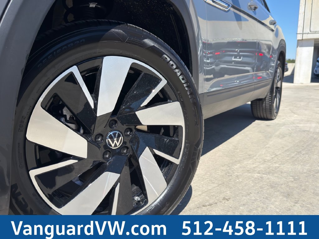 New 2026 Volkswagen Atlas Cross Sport SE w/Technology SUV