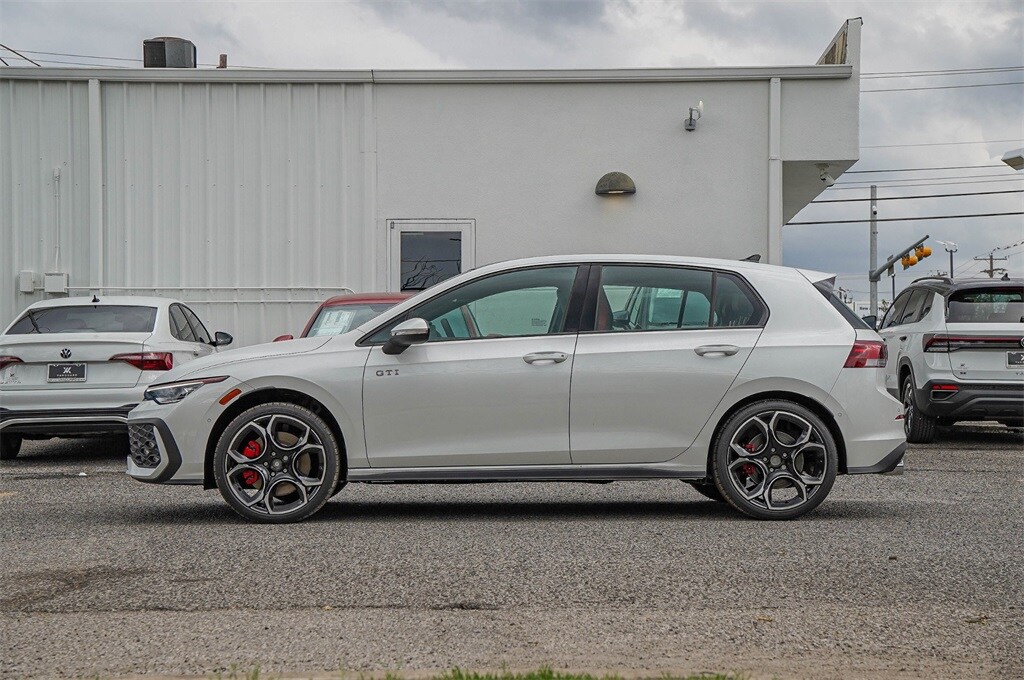 2026 Volkswagen Golf GTI Autobahn photo 4