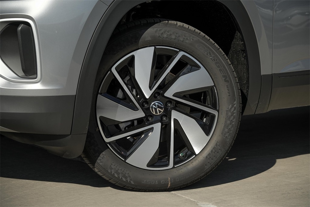 New 2026 Volkswagen Atlas 2.0T SE w/Technology SUV