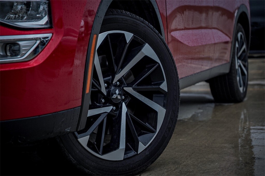 Used 2024 Mitsubishi Outlander SE SUV