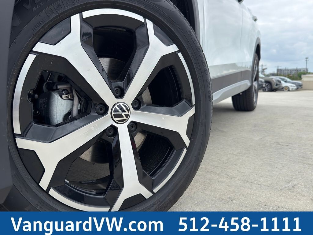 New 2026 Volkswagen Tiguan 2.0T SE SUV