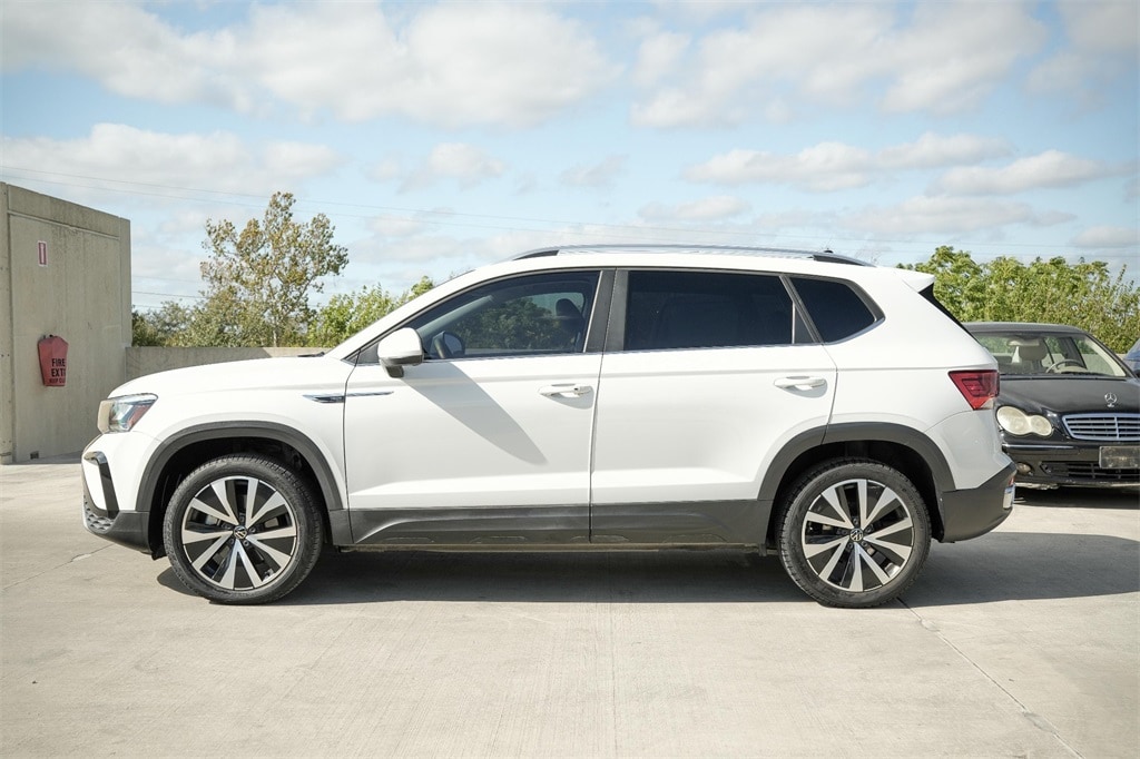 Used 2022 Volkswagen Taos 1.5T SE SUV