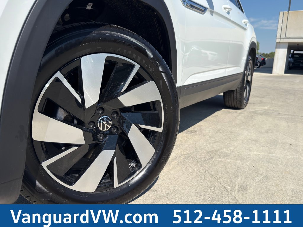 New 2026 Volkswagen Atlas Cross Sport SE w/Technology SUV