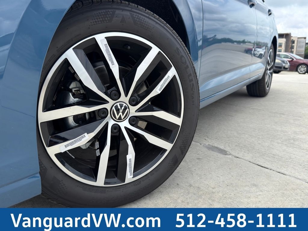New 2026 Volkswagen Jetta 1.5T SE Sedan