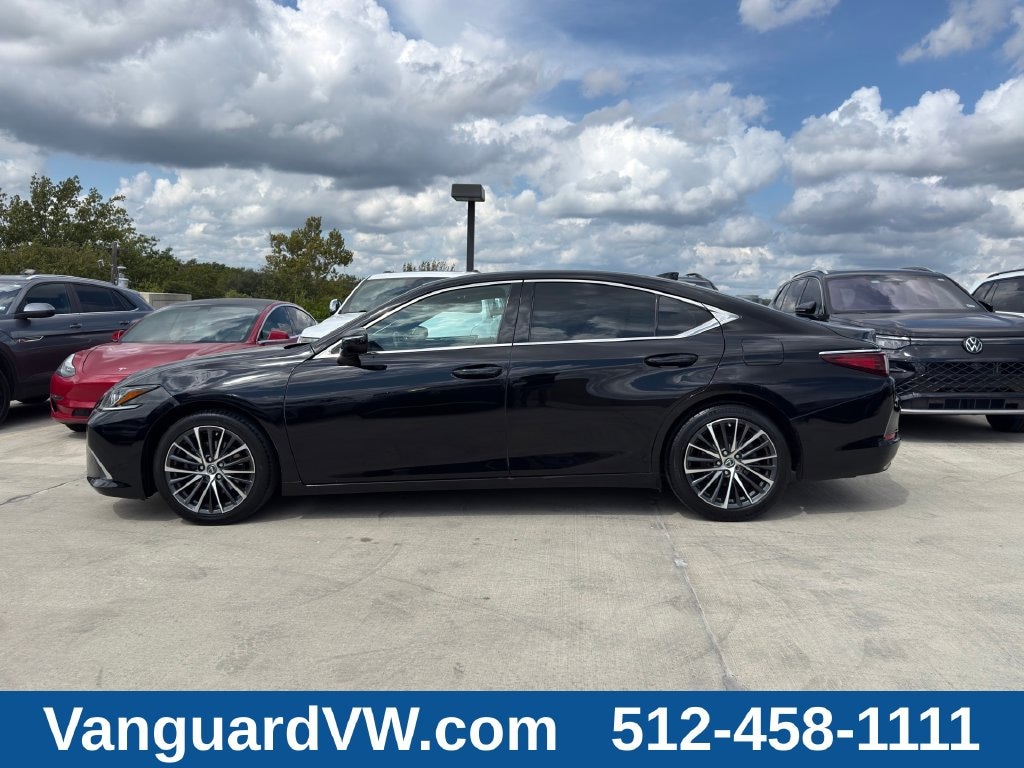 Used 2023 Lexus ES 350 Sedan