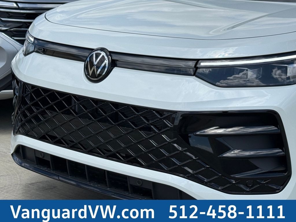 New 2026 Volkswagen Tiguan 2.0T SE R-Line Black SUV