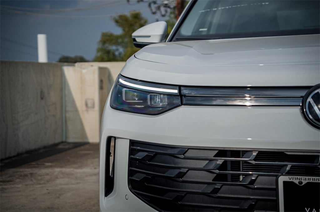 New 2026 Volkswagen Tiguan 2.0T SE SUV