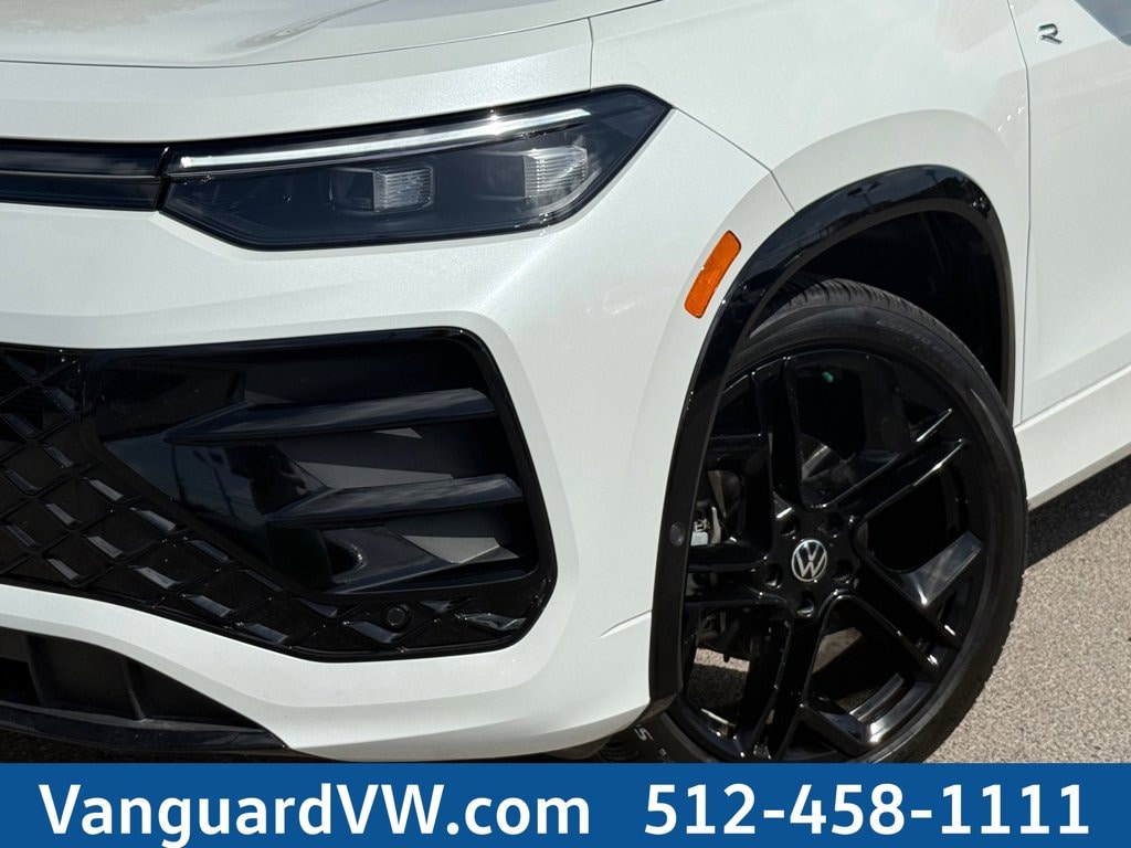 New 2026 Volkswagen Tiguan SE R-Line Black SUV