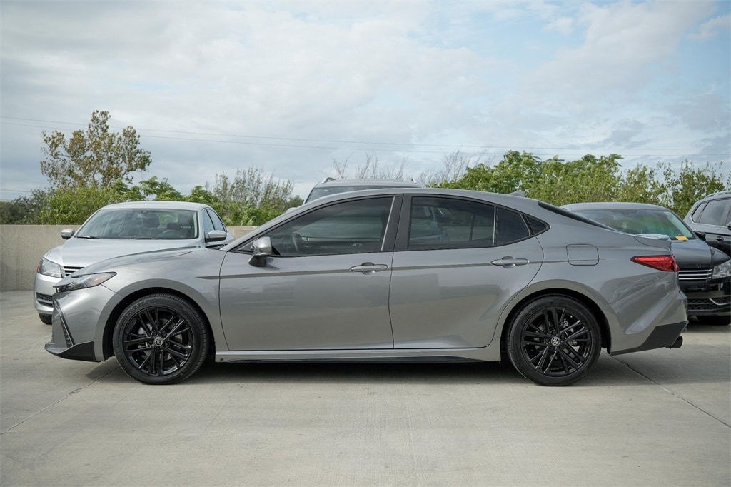 Used 2025 Toyota Camry SE Sedan
