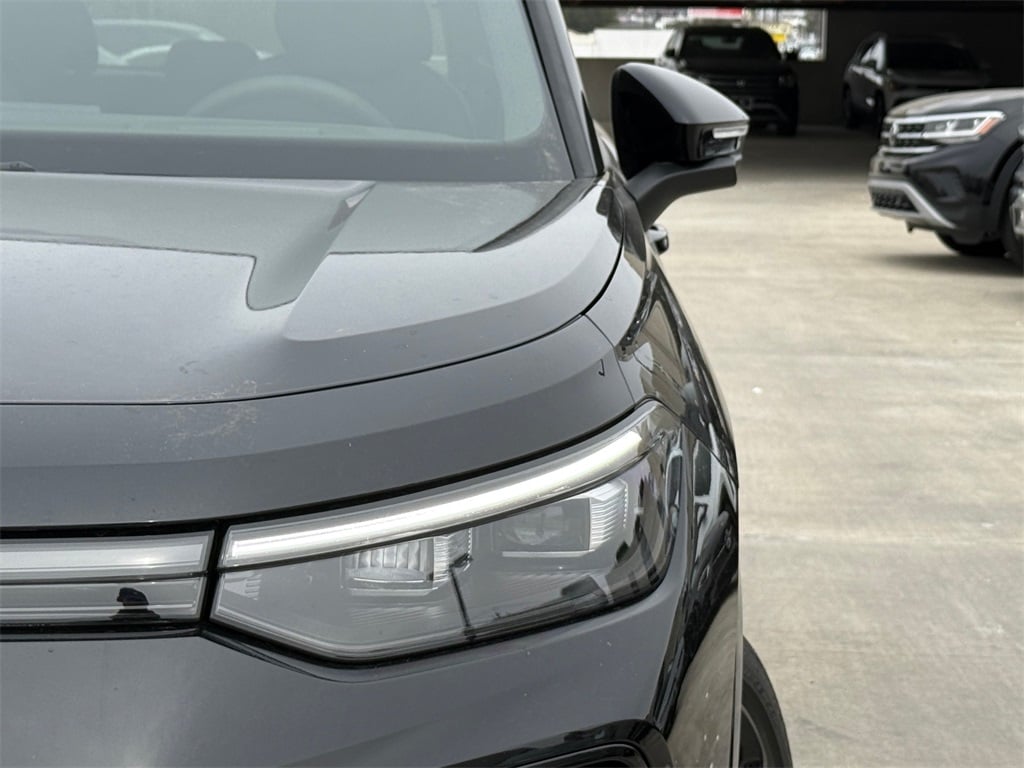 New 2026 Volkswagen Tiguan 2.0T SE R-Line Black SUV