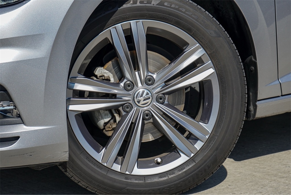 Used 2020 Volkswagen Jetta R-Line Sedan