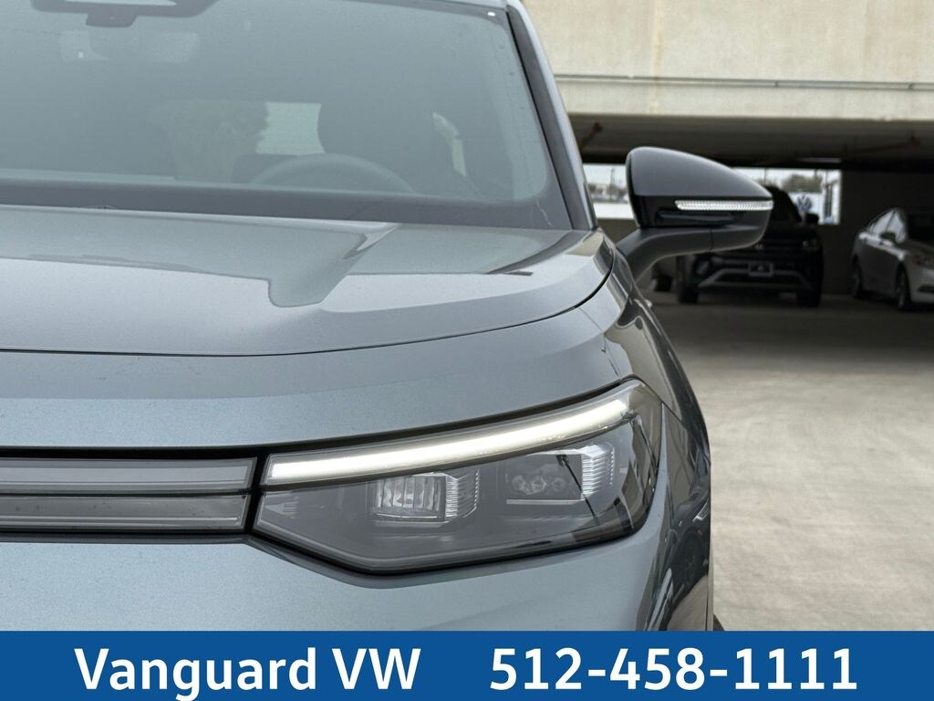 New 2026 Volkswagen Tiguan 2.0T SE R-Line Black SUV