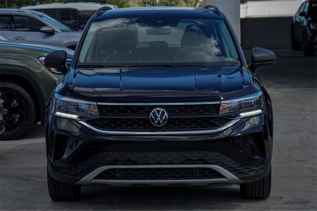 2024 Volkswagen Taos S photo 4