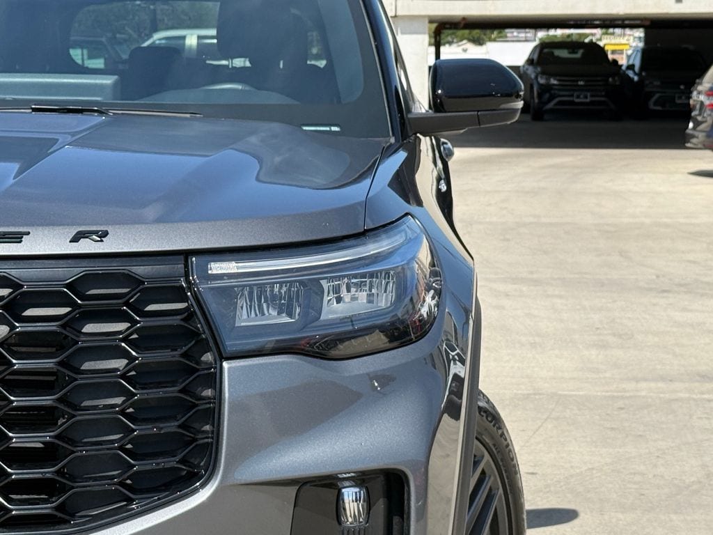 Used 2025 Ford Explorer ST-Line SUV