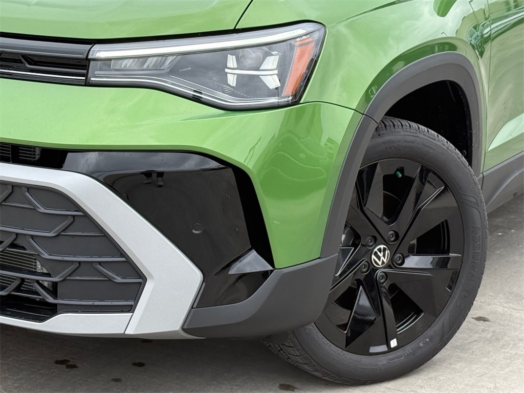 New 2026 Volkswagen Taos 1.5T SE SUV