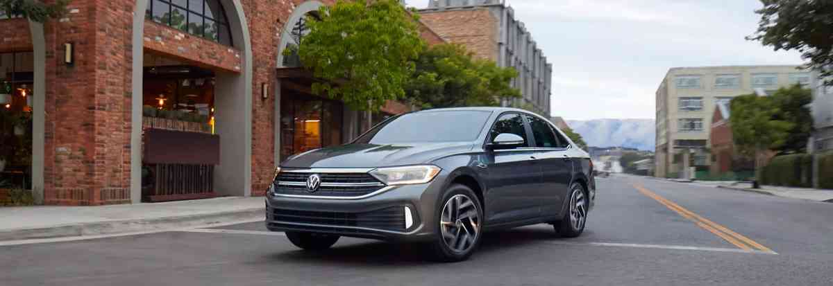 2023 VW Jetta vs. 2023 Nissan Sentra | Vanguard Volkswagen of North Austin