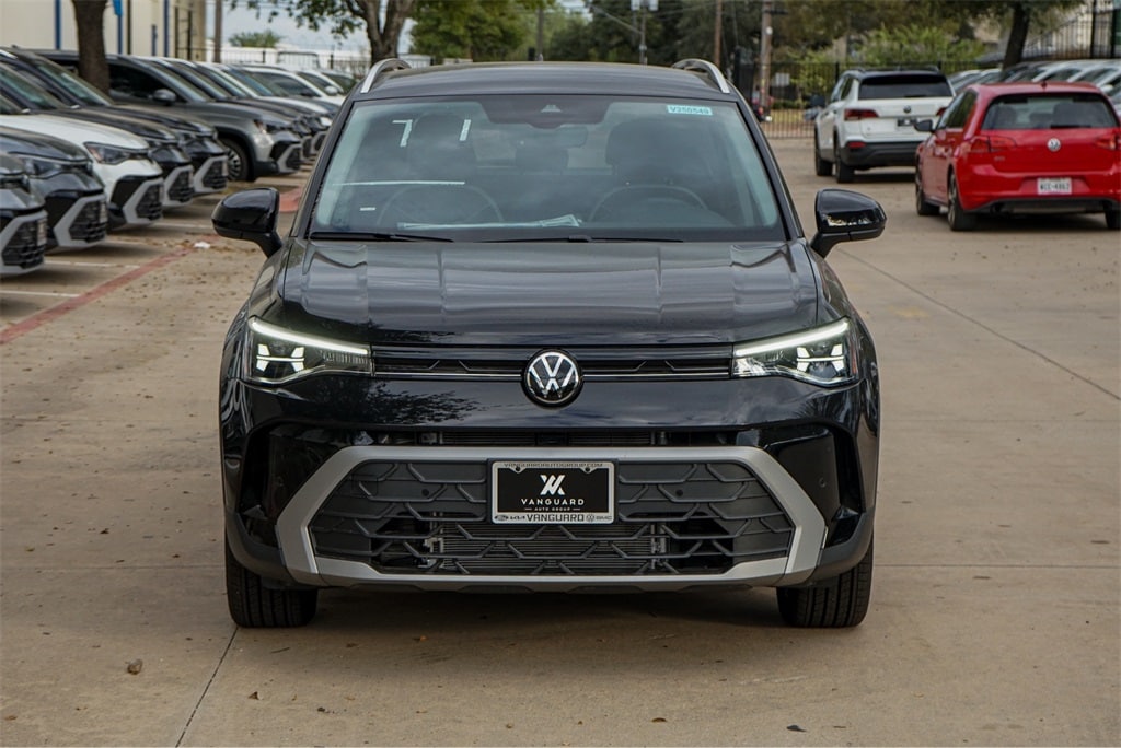 New 2025 Volkswagen Taos 1.5T SE SUV