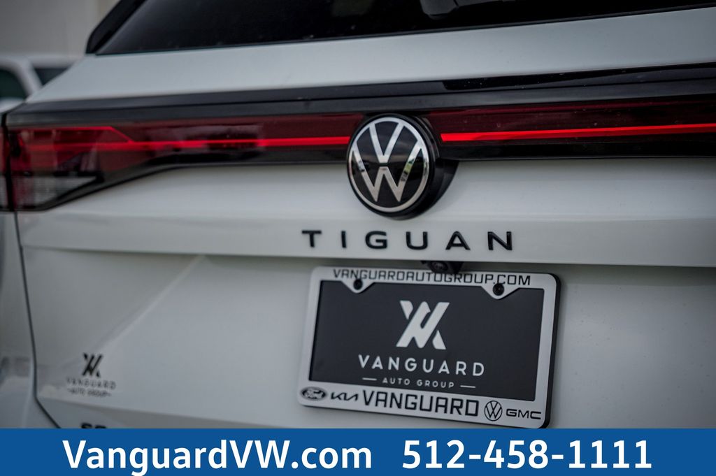 2026 Volkswagen Tiguan SE R-LINE BLACK - Photo 10
