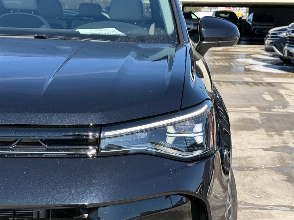 New 2026 Volkswagen Taos 1.5T SE SUV