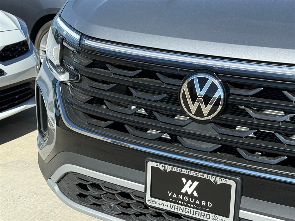 New 2026 Volkswagen Atlas Cross Sport 2.0T SE w/Technology SUV