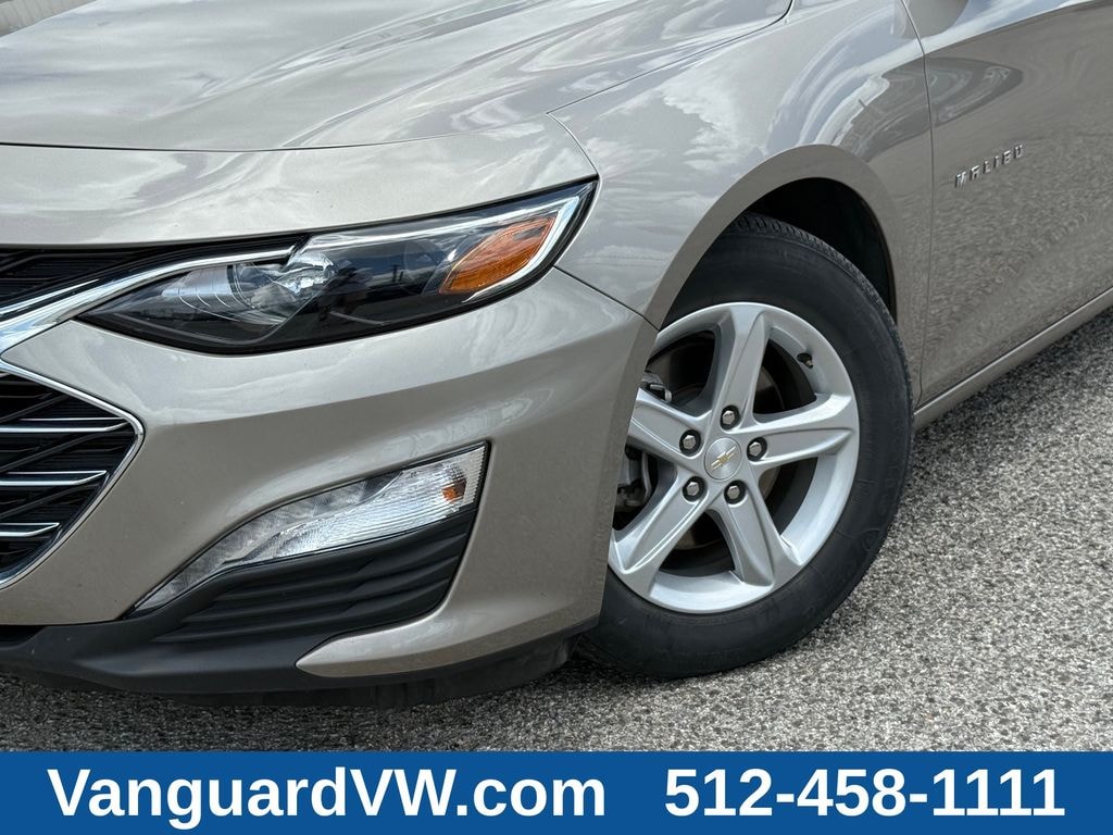 Used 2025 Chevrolet Malibu LT Sedan