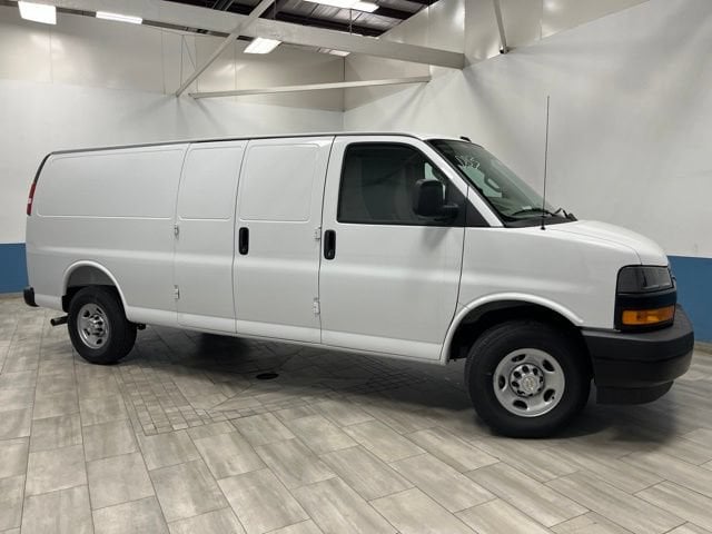 2026 Chevrolet Express Cargo