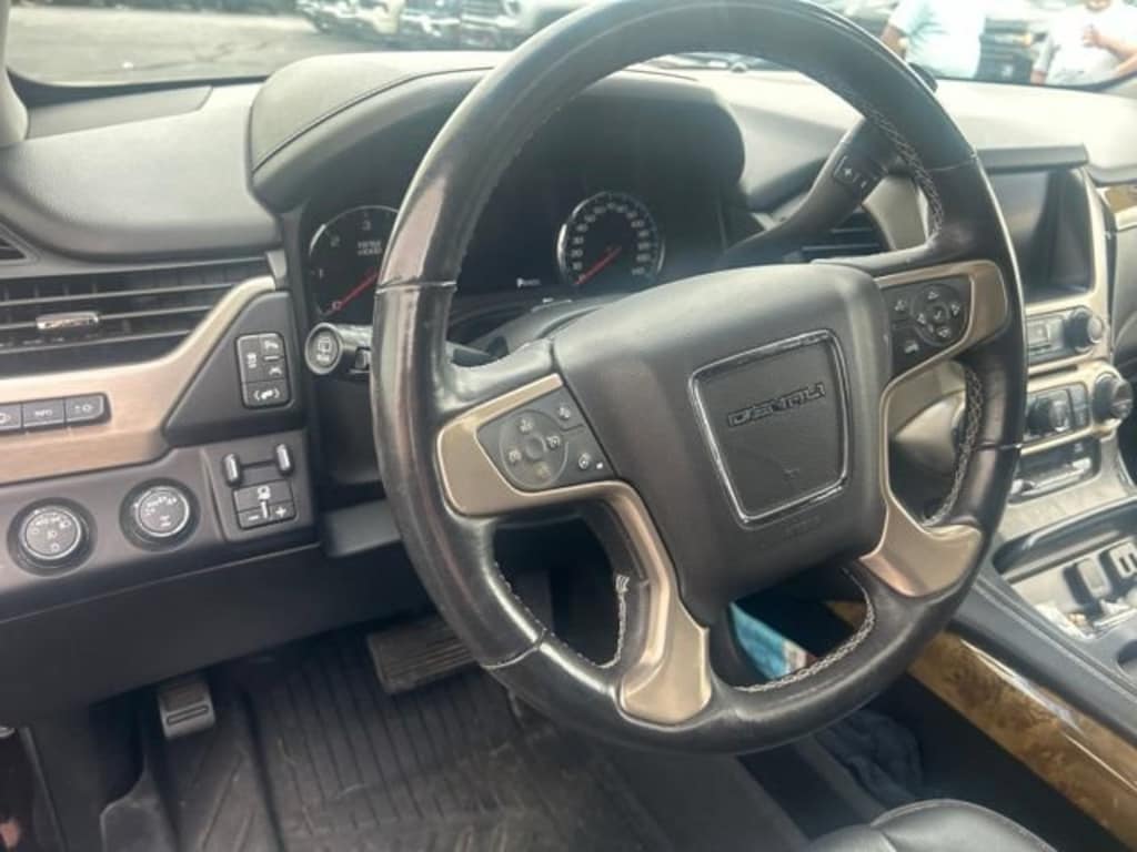 Used 2017 GMC Yukon XL Denali SUV
