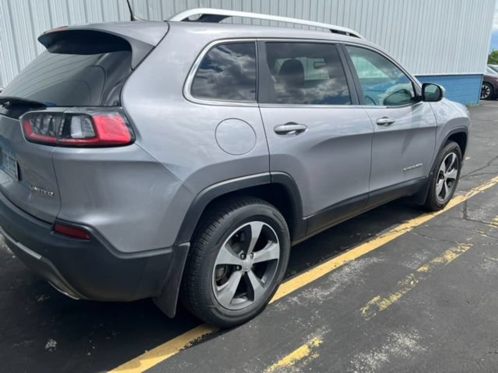 Used 2019 Jeep Cherokee Limited 4x4 SUV