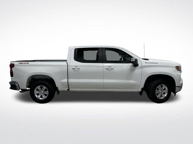 2025 Chevrolet Silverado 1500 LT photo 2
