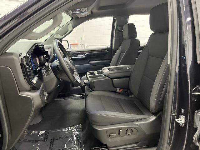 2023 Chevrolet Silverado 1500 RST photo 4
