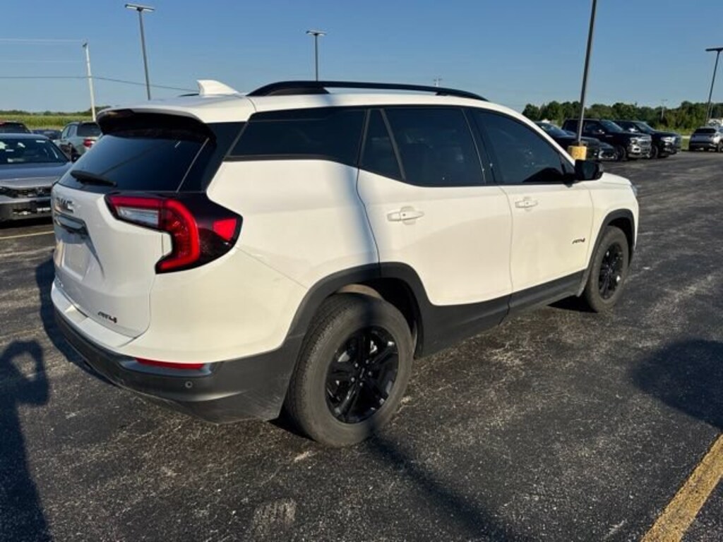 Used 2023 GMC Terrain AT4 SUV