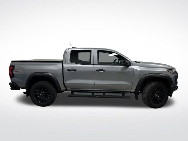 2023 Chevrolet Colorado Trail Boss photo 2