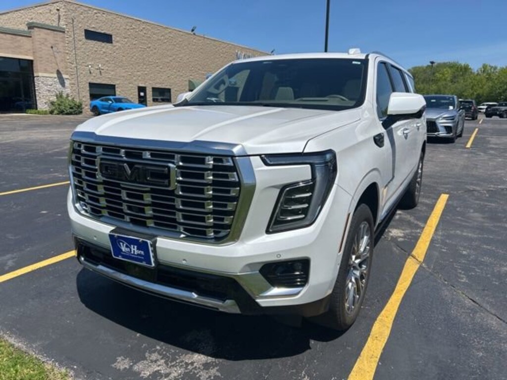 Used 2025 GMC Yukon XL Denali SUV
