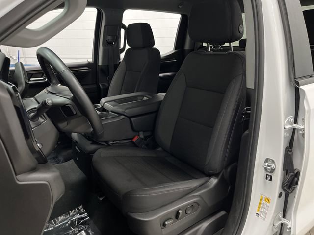 2025 Chevrolet Silverado 1500 LT photo 4