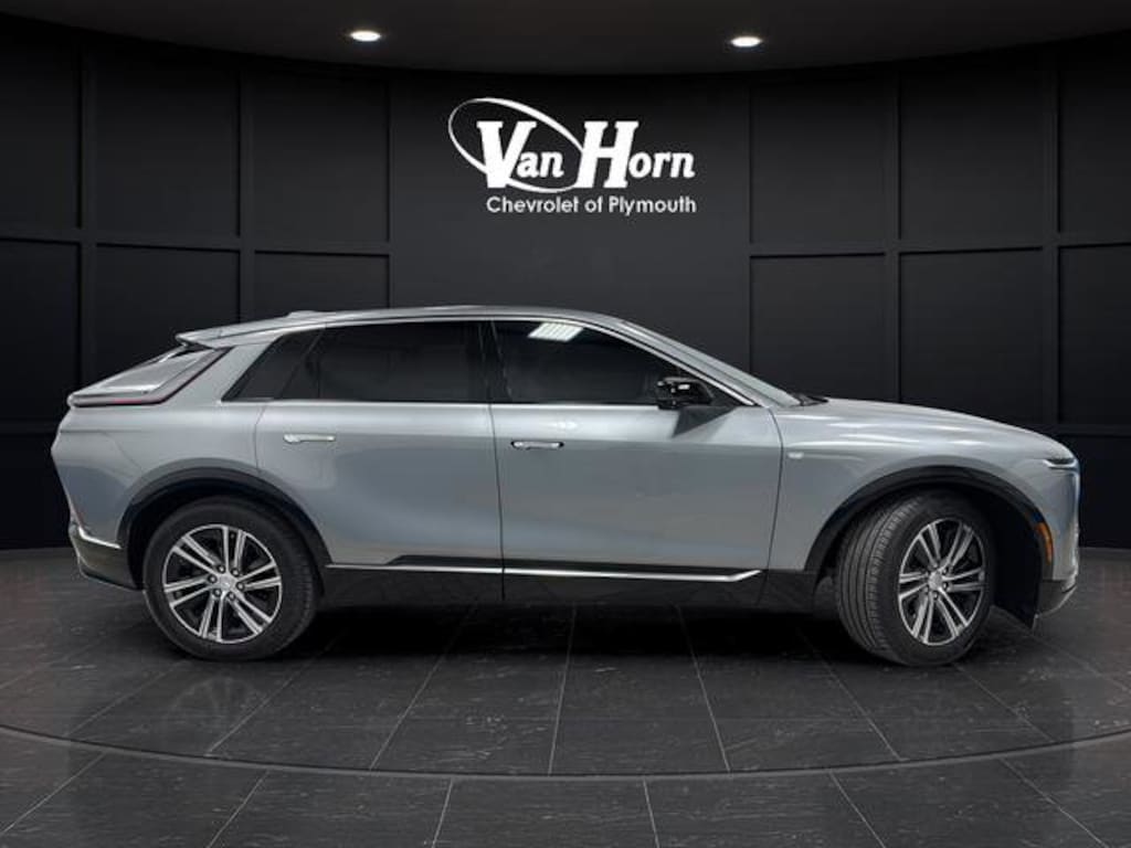 Used 2024 CADILLAC LYRIQ Luxury 1 SUV