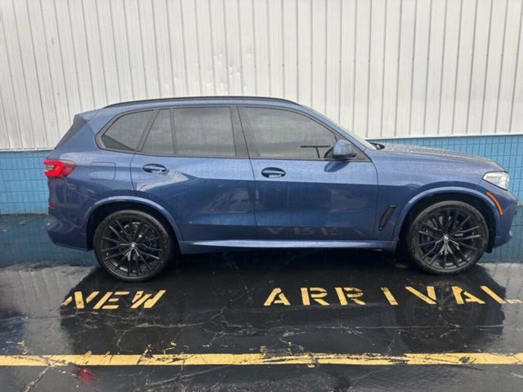 Used 2022 BMW X5 M50i SUV