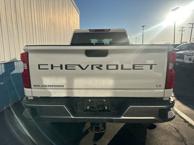 2022 Chevrolet Silverado 2500HD LT photo 3